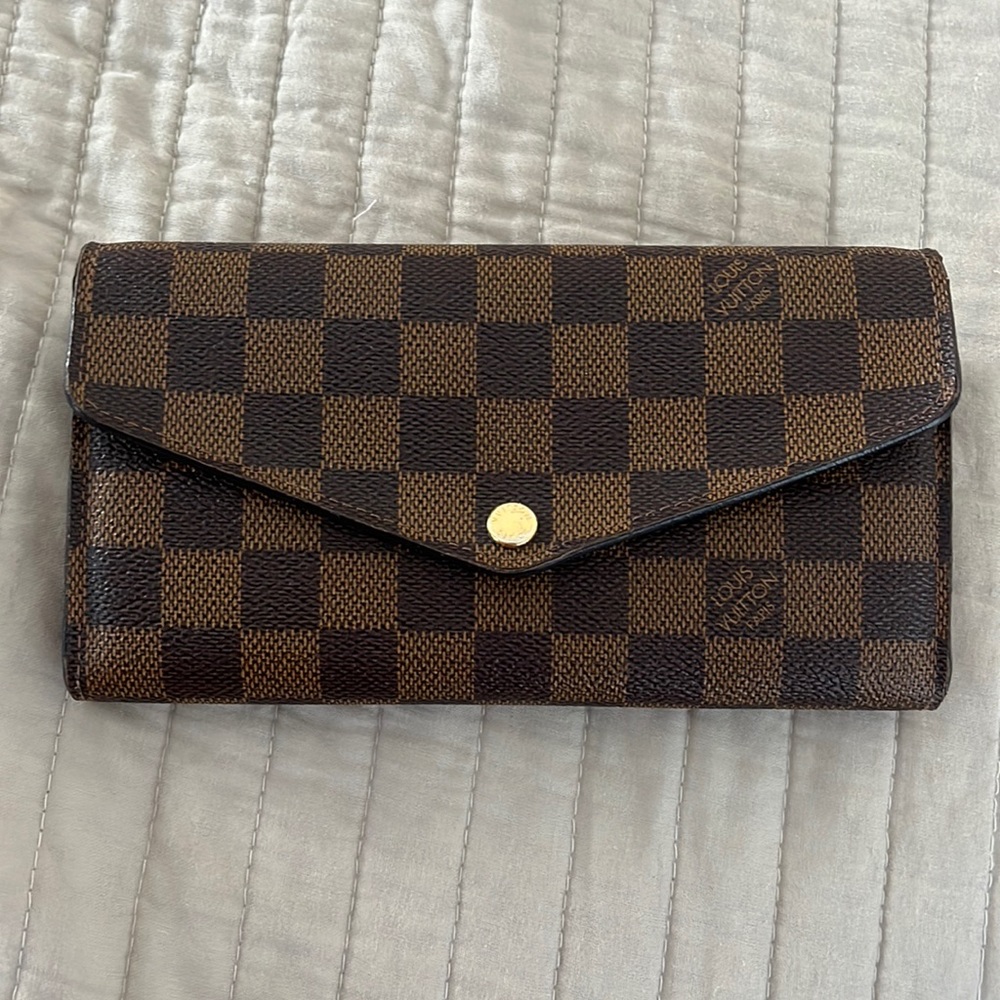 Louis Vuitton Sarah wallet